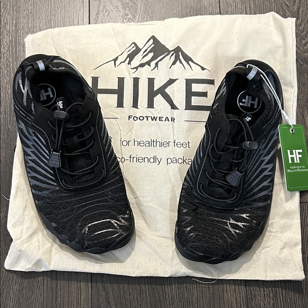 Women's Black Athletic Shoes